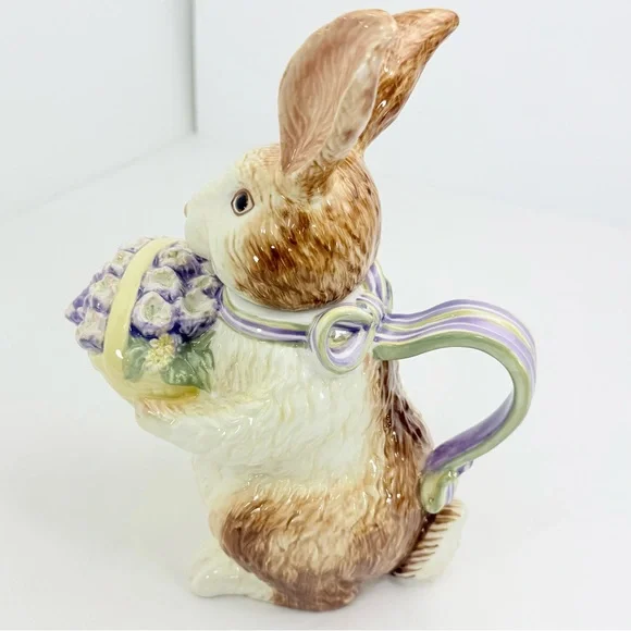 Longaburger Bunny Rabbit Lidded Spring Easter Collectible Ceramic Pitcher - Picture 4 of 16